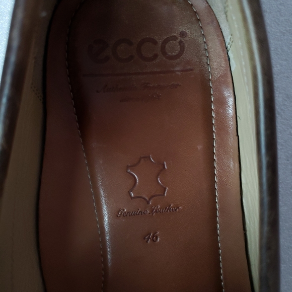 Ecco Leather Driving Macossin Loafters - Picture 5 of 8